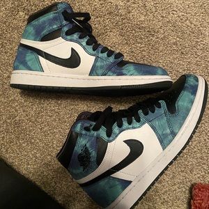 Jordan 1 Retro High. Women’s 9, Men’s 7.5.